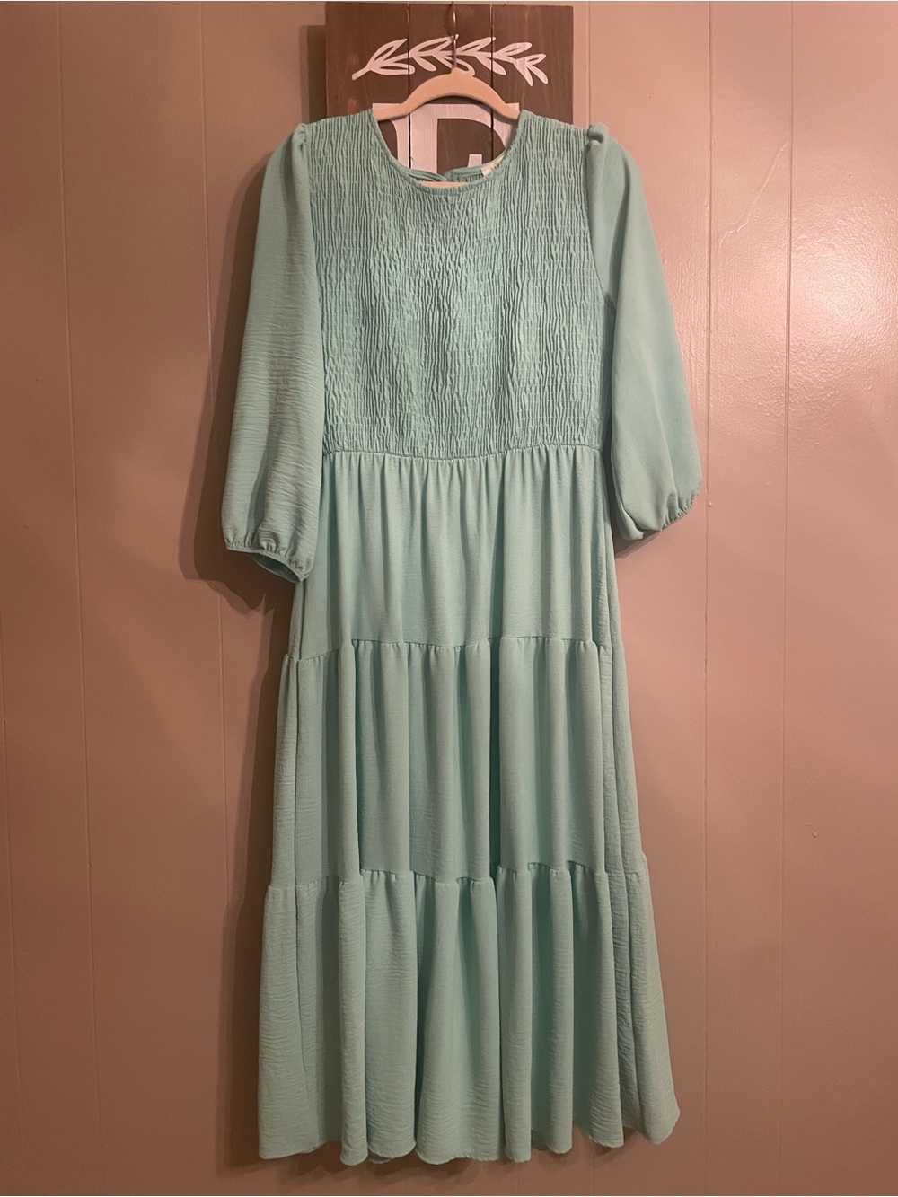 Women’s Tiered Smocked Bodice Midi Dress in Mint